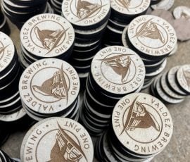 valdez brewing one pint wood nickels | toasted maple